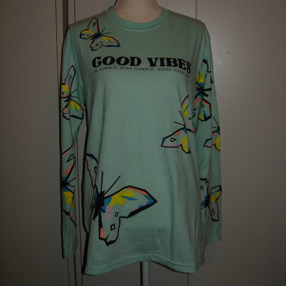 Fresh Laundry Good Vibes Butterfly Top L
